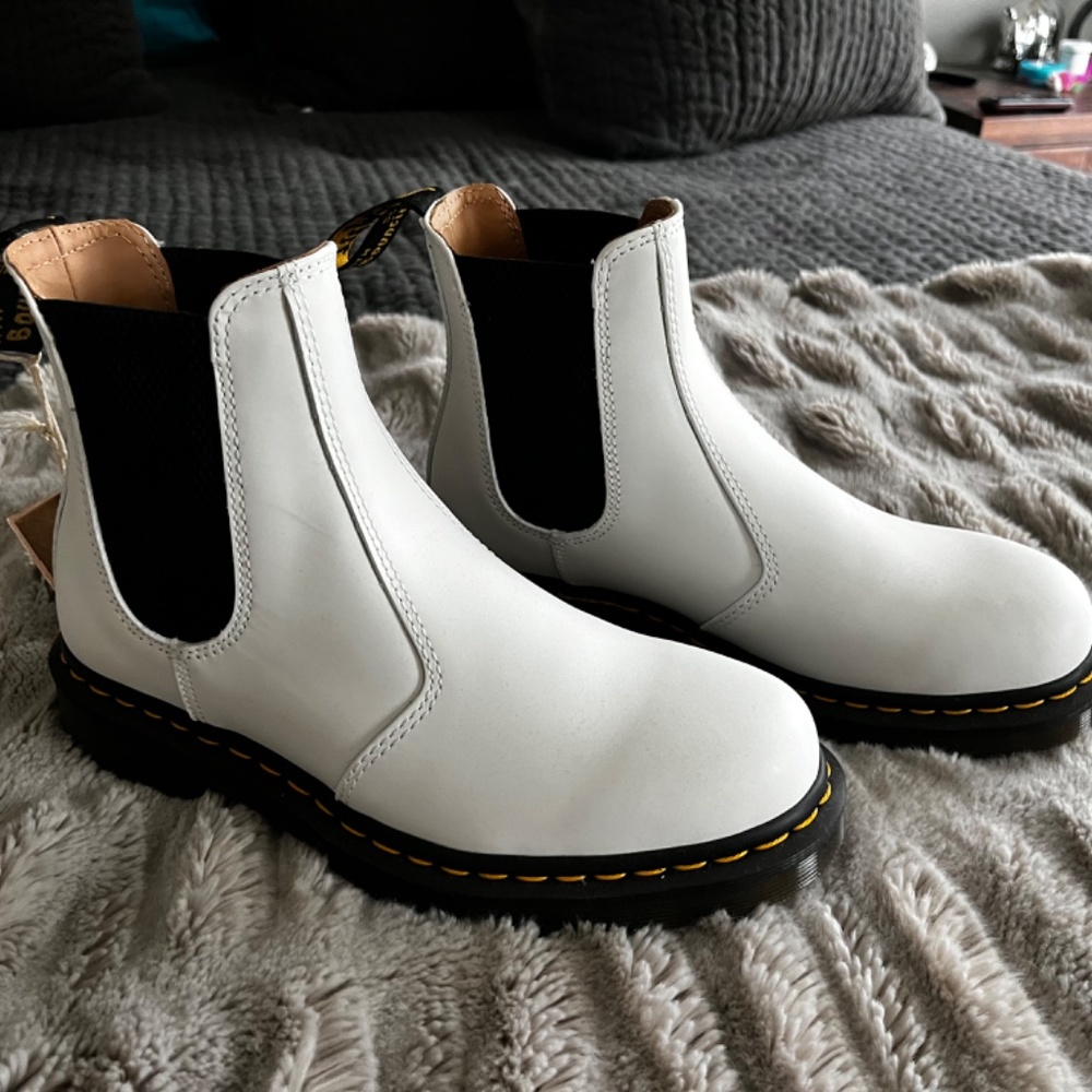 Pull on white Docs - Picture 3 of 3